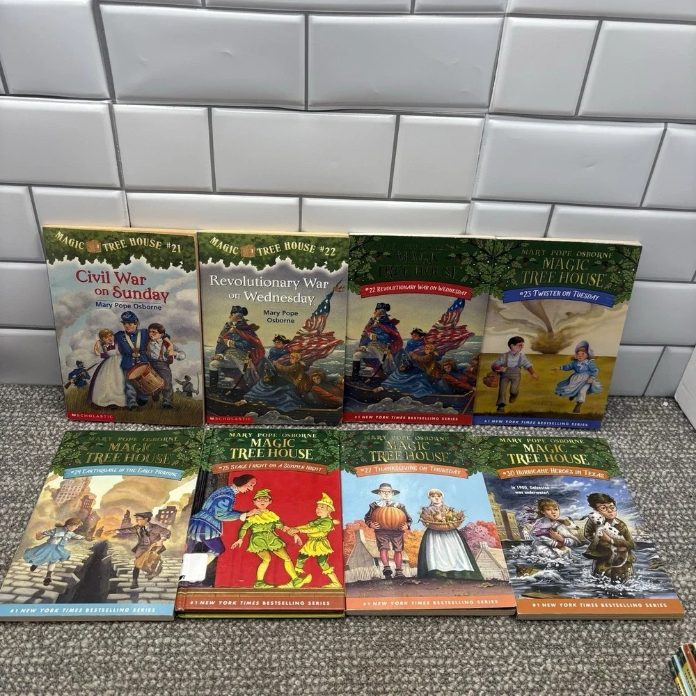 Magic‎ Treehouse Set Of 32 Books Assorted Titles EUC Mary Pope Osborne